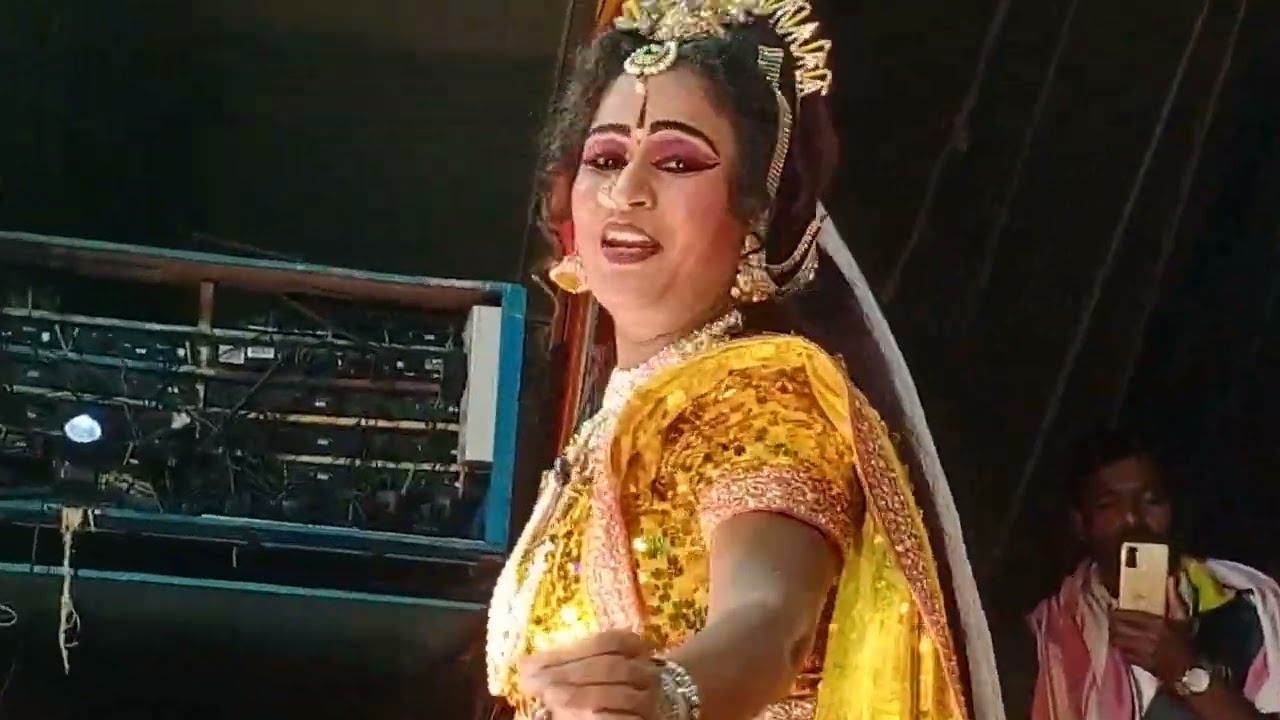 ವಾದ್ಯಗೋಷ್ಠಿ ತಬಲ.ಮನು.ತಂಡ 9353924941. ನಾಟಕ ಕುರುಕ್ಷೇತ್ರ. ಸ್ಥಳ. ಕಣ್ಣೂರು