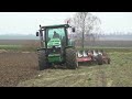 Осенняя оранка на John Deere 8310R