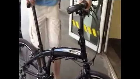 Urbānā mobilitāte 2. Saliekamais velosipēds autoostā.