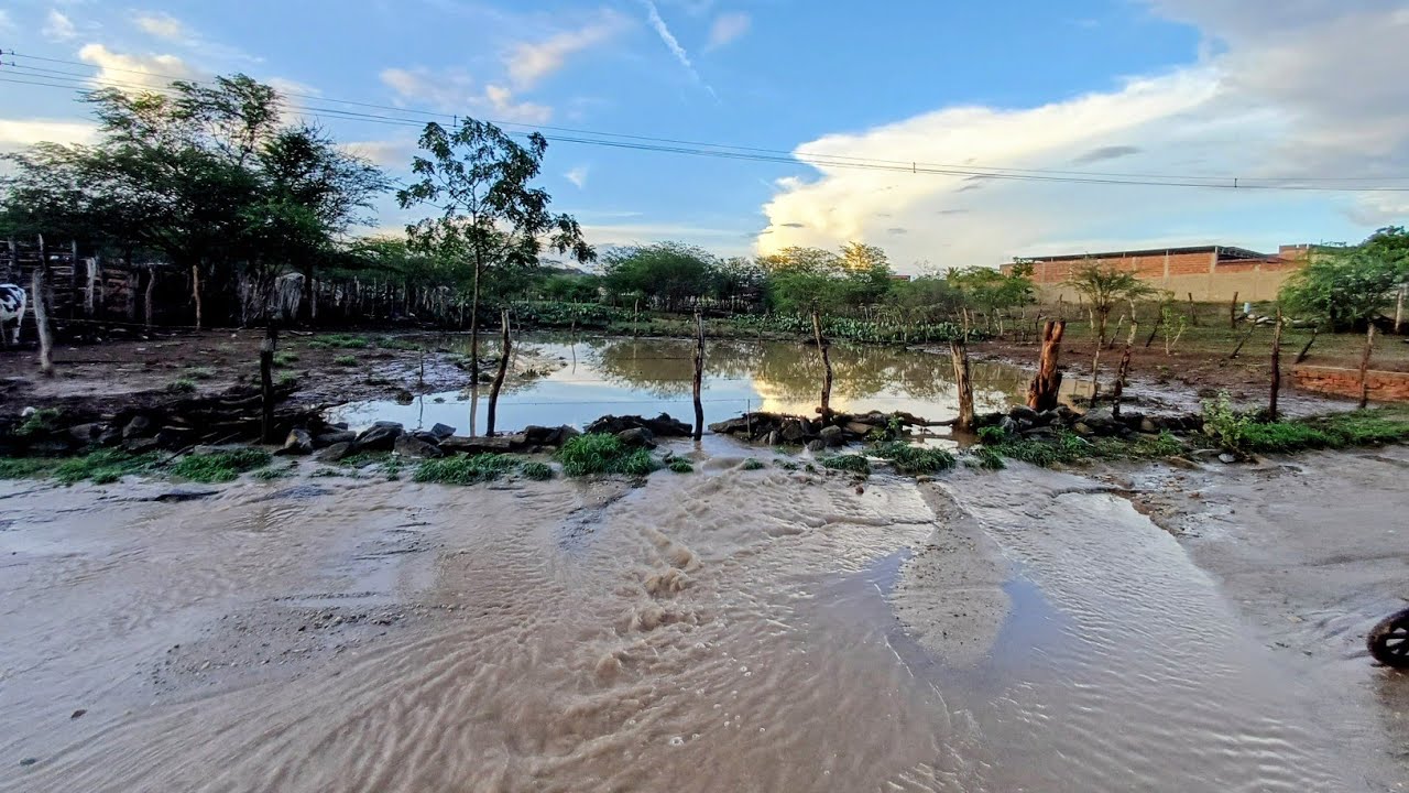 CHUVA NO DISTRITO MORORÓ, EM BARRA DE SANTANA PB. 