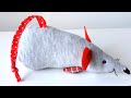 Faire une souris avec une chaussette  diy couture facile  tuto souris en tissu