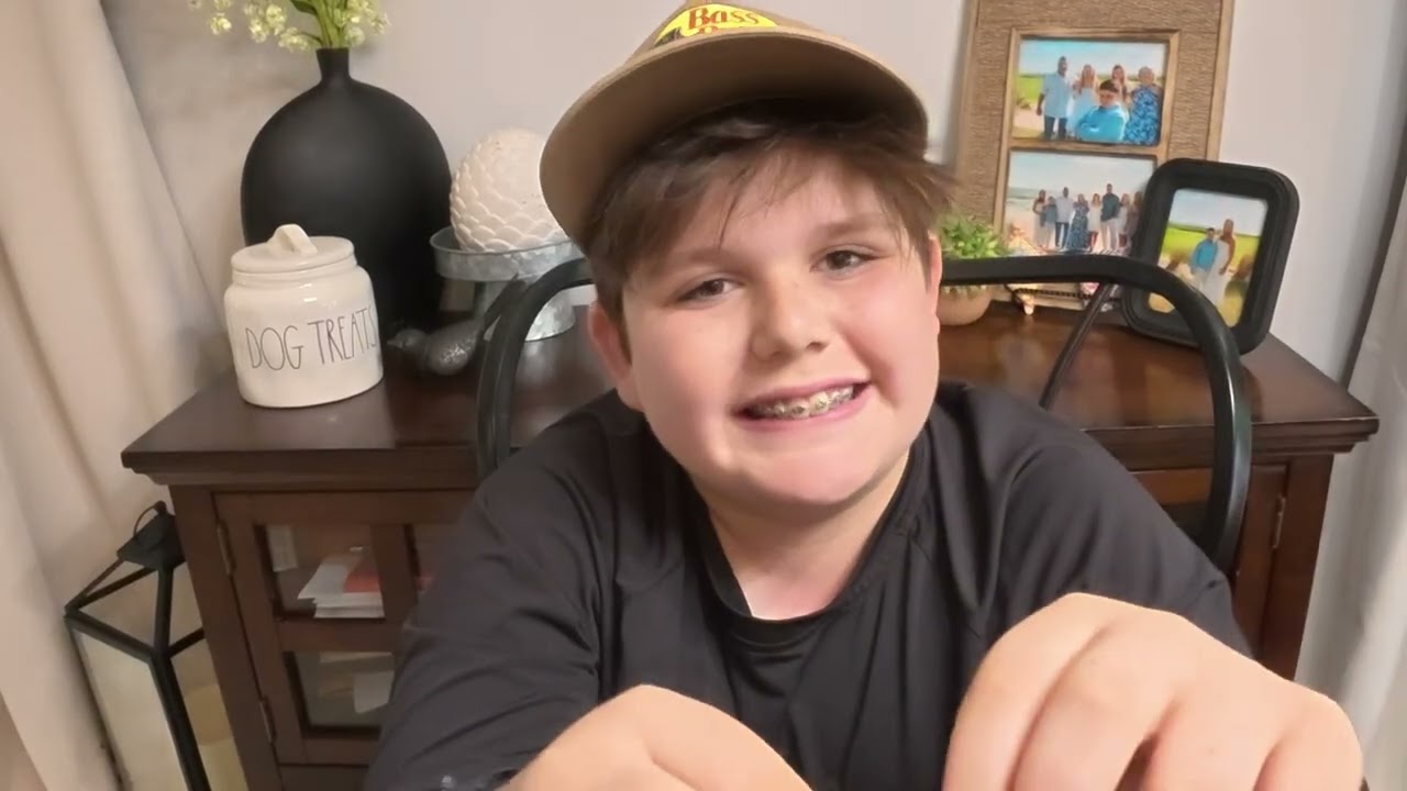 First Video / Bass Pro Shops Unboxing - YouTube