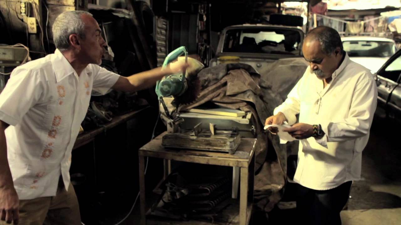 ABOUT ARGENIS - Inspirado en el Sync® MyFord Touch™ de la Explorer.