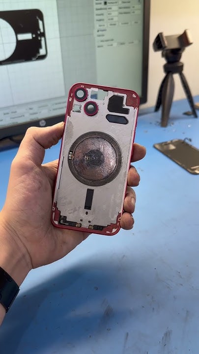 Как так можно разбить телефон??😭iPhone 13 замена задней крышки #shorts ...