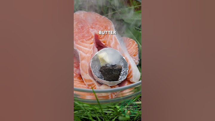 Genius way to smoke salmon easily in the wild 🔥 #cooking #bushcraft