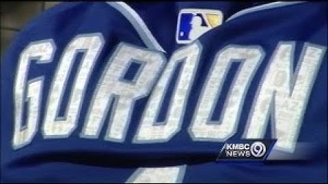 Royals players glad to see Alex Gordon back