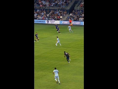 Jacob Bartlett scores his first pro career goal!