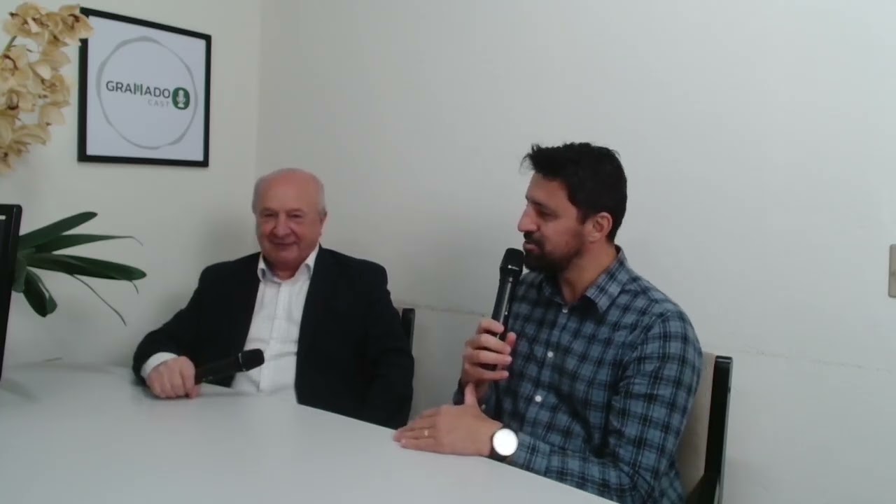 O vice-prefeito Luia Barbacovi e o secretário da Agricultura, Eliezer Nascimento com a palavra.