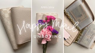 Happy Mail Unboxing + Set Up | April 2024 | Thandcodesigns