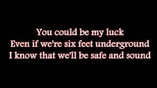 Download lagu Capital Cities - Safe and Sound (lyrics)