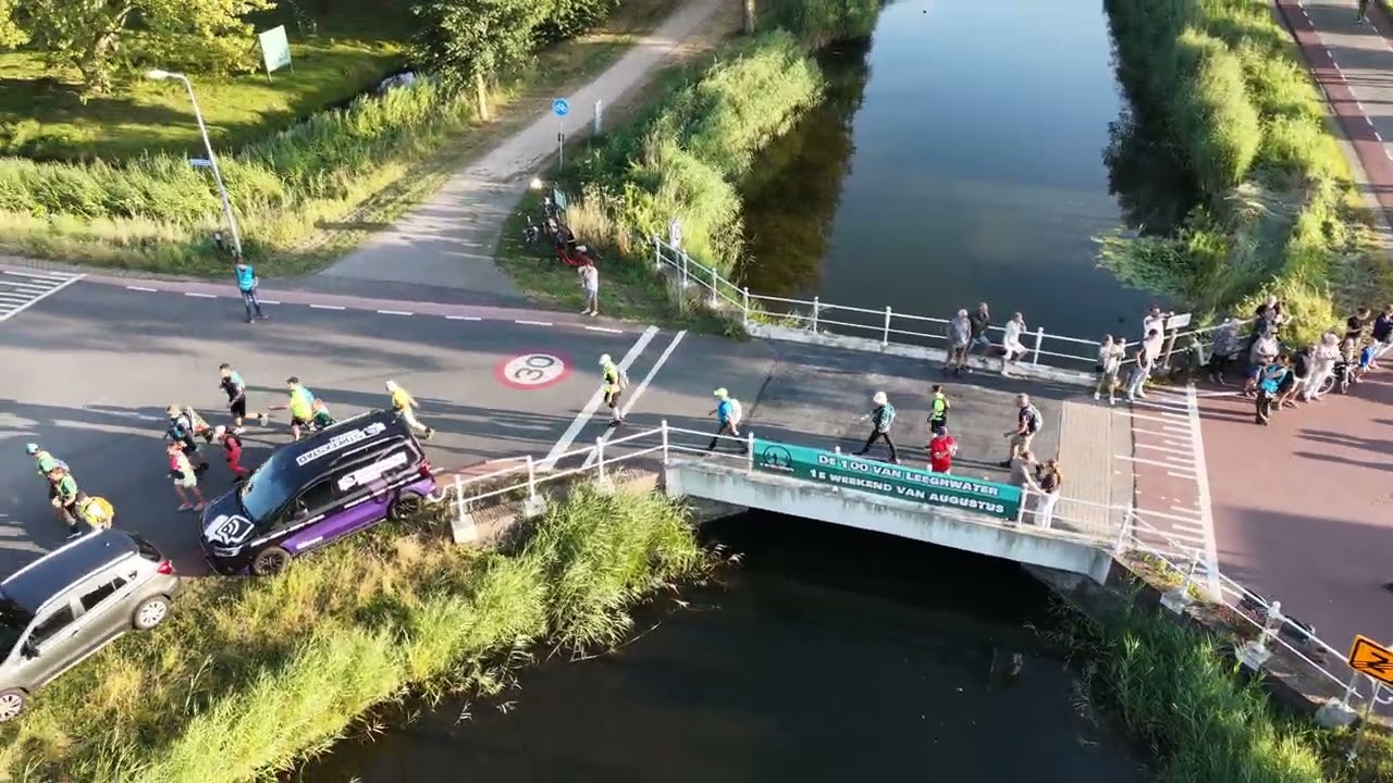 Het vertrek van de wandelaars van de 100 van Leeghwater 2026 DJI 20260731195941 0040 D