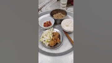 Mời các bác ăn bữa cơm đạm bạc cùng em😊😊