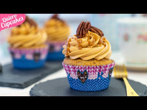 CUPCAKES DE CANELA Y NUECES CON BUTTERCREAM DE DULCE DE LECHE O CAJETA    QUIERO CUPCAKES