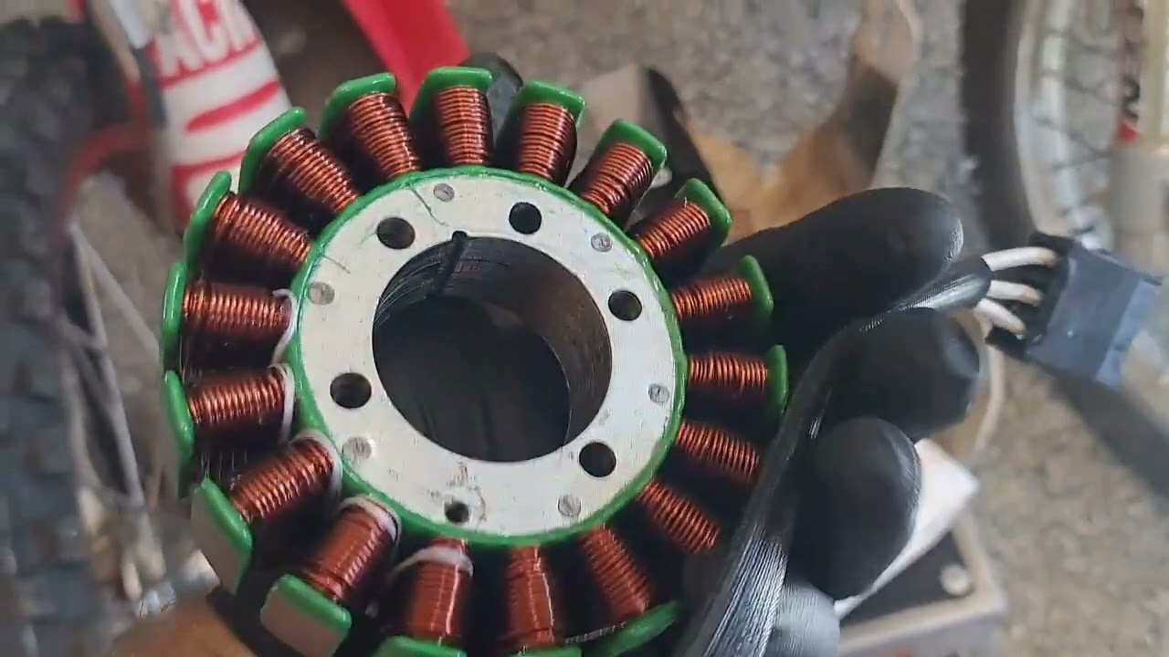 How to diagnose a motorcycle not charging battery and fix vfr800 bad stator NOT regulator rectifier