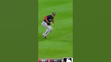 Reds Hit a Walk-off in Extras to try and Stay in the Wildcard Race! #shorts #mlb #playoffs #youtube