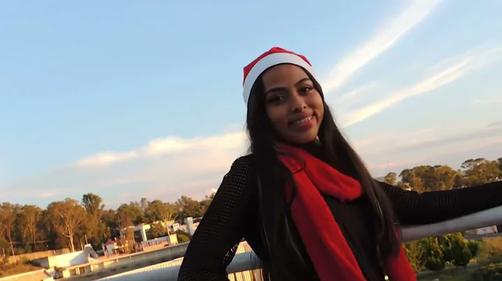 Michelle Beck  SANTA CLAUS LLEG A LA CIUDAD