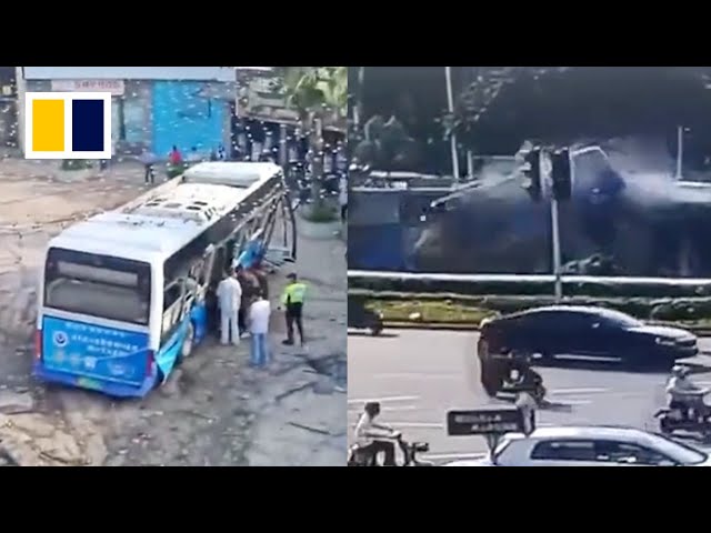 Bus plunges off roundabout, injuring 9 in China class=