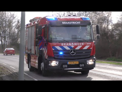 Brandweer Maastricht-Zuid, TS 24-4031 + HV 24-3071 met spoed naar gebouwbrand Proosdijweg Maastricht