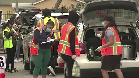 Food bank use is soaring this Thanksgiving