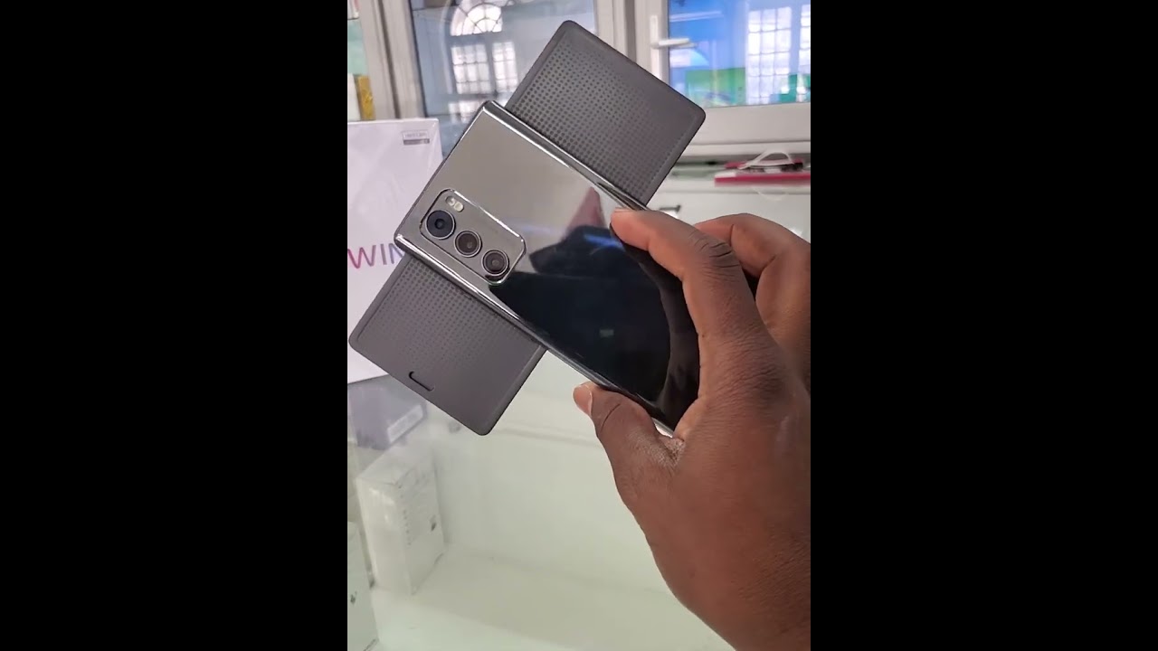 LG WING spectacular swing design ..... available 