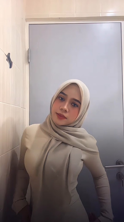 #modelhijaber #hijab #berandayoutube #gemoy #hijabehaya #masukberanda  #jilbab #cewekcantik