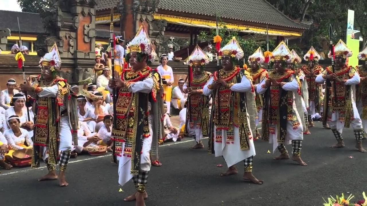 Video Tari Baris Gede Bali Tari Komunal Nusantara Tari Tradisional