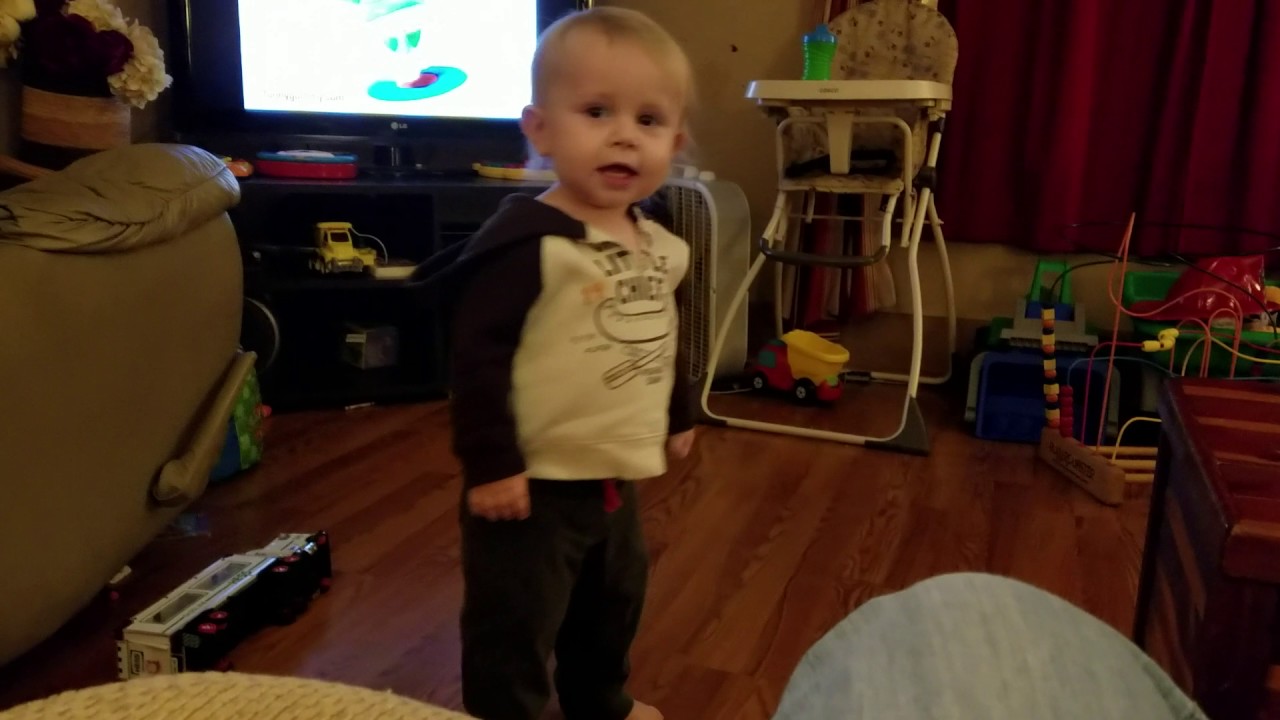 camera iphone 8 plus apk Lucas dancing to gummy bear