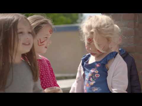 Video: Hoe U U Kind Kan Help Om Allergiese Dermatitis Te Hanteer