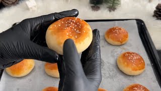 Pişirip Buzluğa Atabileceğiniz Yumuş Yumuş Poğaçalar