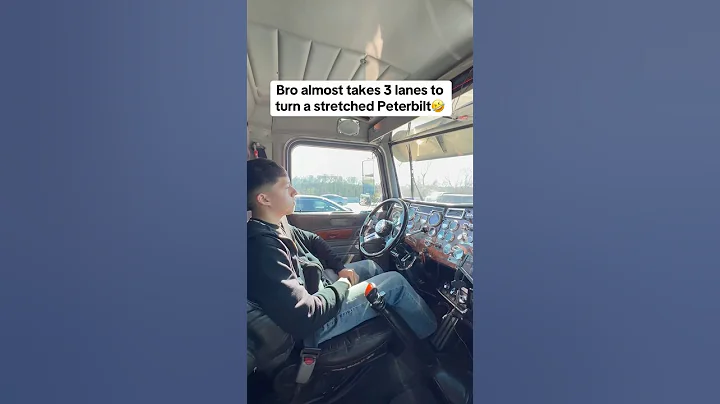 Bro almost takes 3 lanes to turn a stretched Peterbilt 🤣🚛