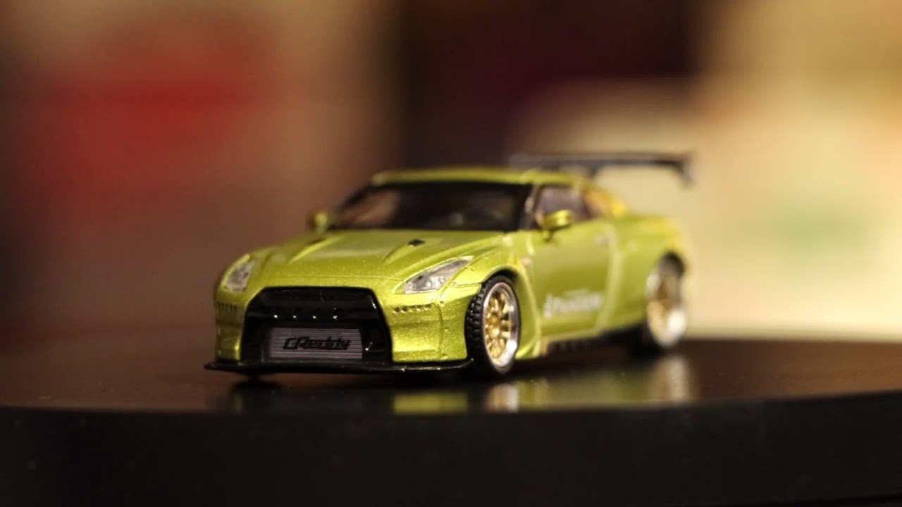 Mini GT Pandem Nissan GT-R #125 & Nissan GT-R NISMO GT3 #327