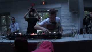 Nick Warren. Shiloh-Cafe Del Mariachi (Warren rmx)/Devil's Elbow (Max Cooper rmx) @Mamacas, Athens