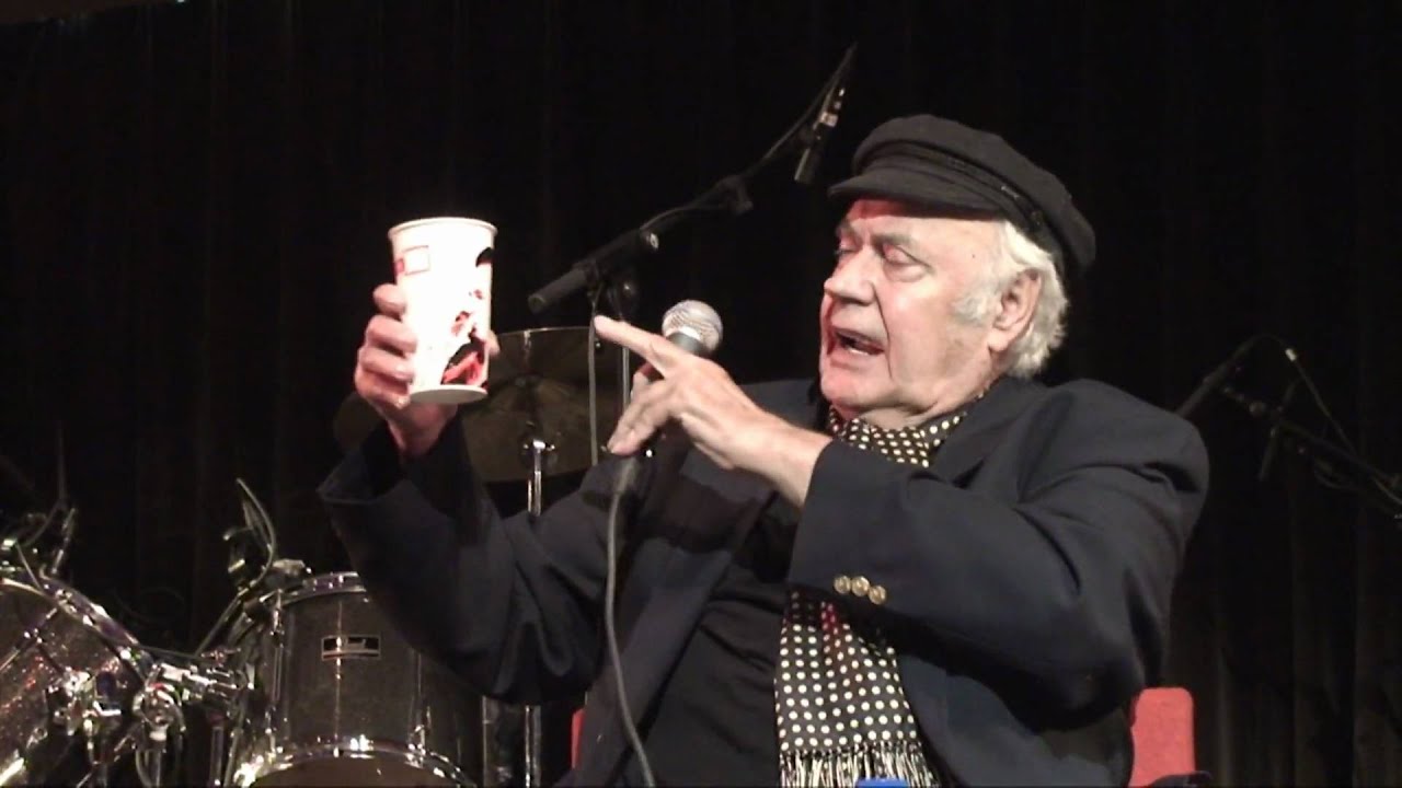 Victor Spinetti talks about the Beatles part 3 - YouTube