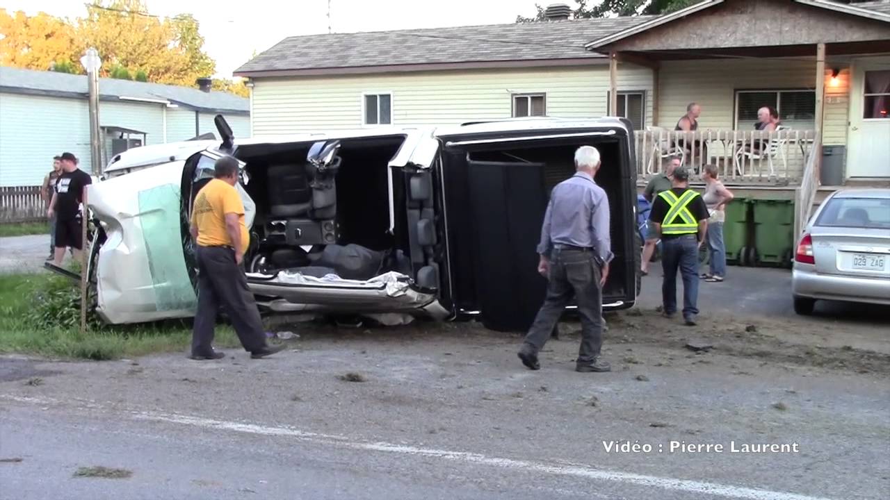 Accident désincarcération à St Roch de l'Achigan face au 311 Route 339