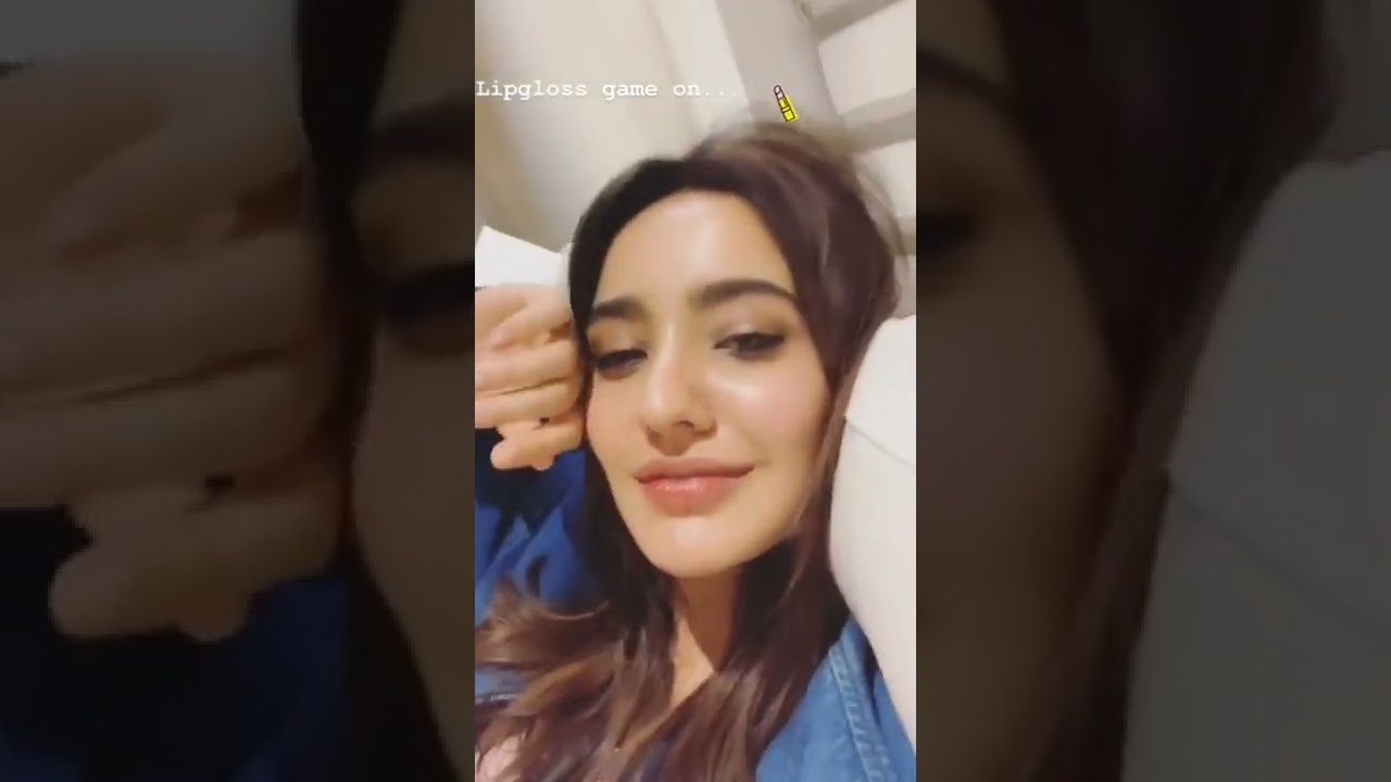NEHA SHARMA SHORT INSTAGRAM VIDEO. 