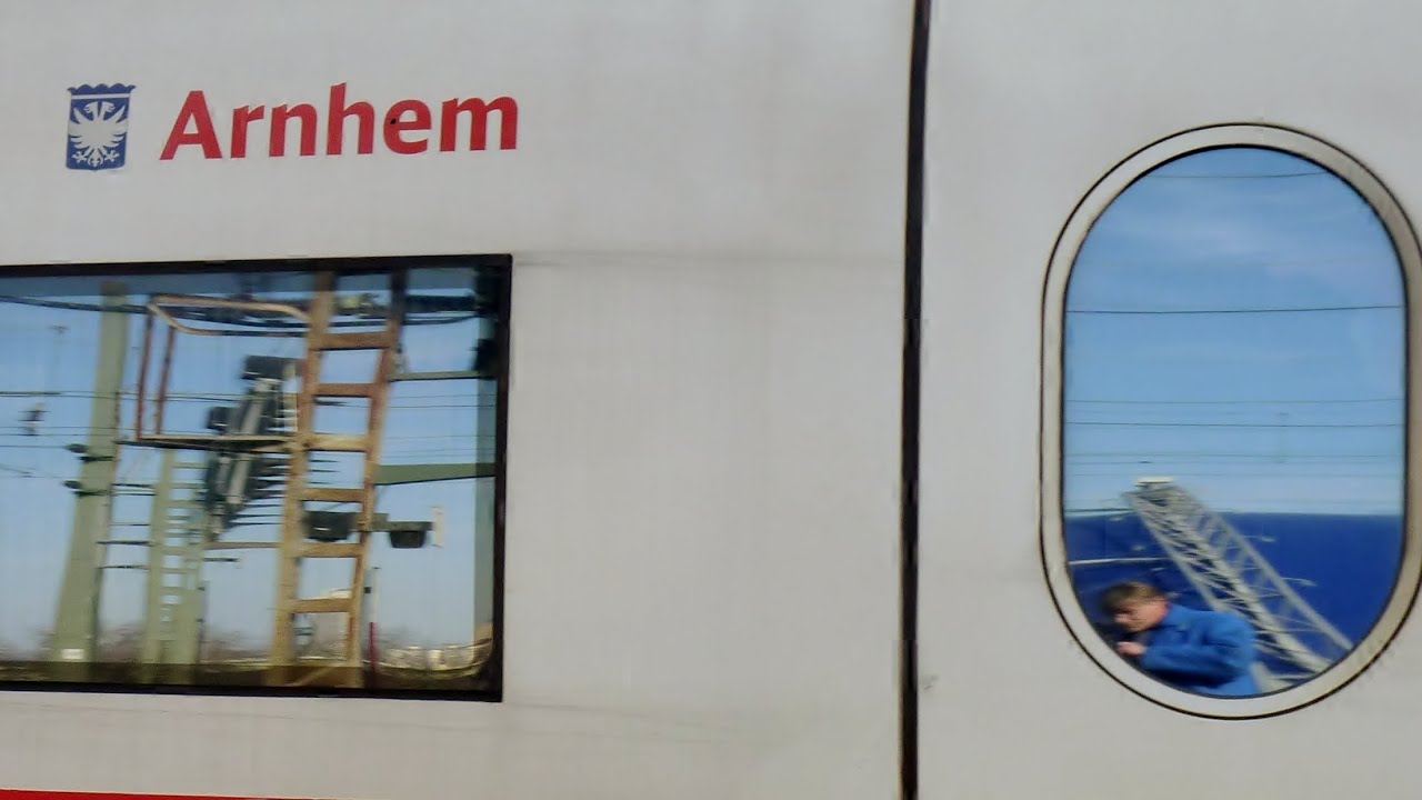 4652 "Arnhem", NS Hispeed, ICE 3, arrival and departure, Cologne main station, 1-4-2013