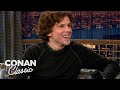 Jesse Eisenberg On Reading Negative Comments About Himself | Late Night with Conan O’Brien