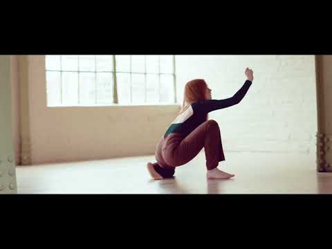 Kim Carnie – She Moves Me (Official Visualiser)