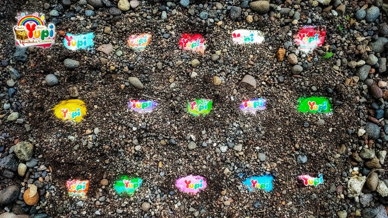 MENEMUKAN PERMEN YUPI TERTIMBUN PASIR ! Harta Karun Yupi Terbaru, Berburu Harta Karun Yupi