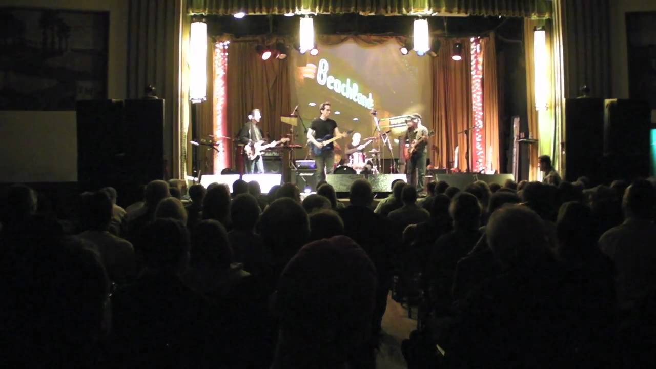 Neil Zaza and Phil Keaggy (Glass Harp) "Blues Jam" YouTube