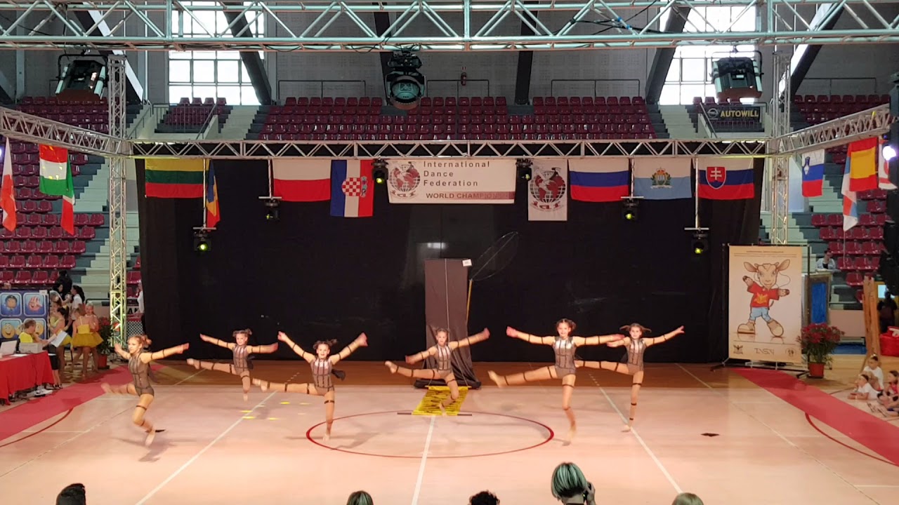 Piruett Tánc Stúdió: Légycsapó