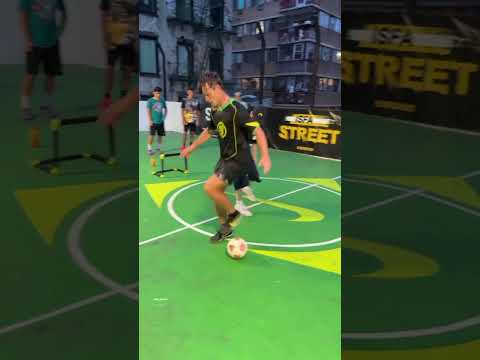 1v1 in New York ⚽#shorts#football#skill#goals#brazil##reels#funnyfootball#aesthetic