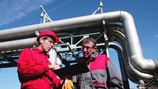 Ensure safe connections between physical units and external IT networks | TÜV SÜD