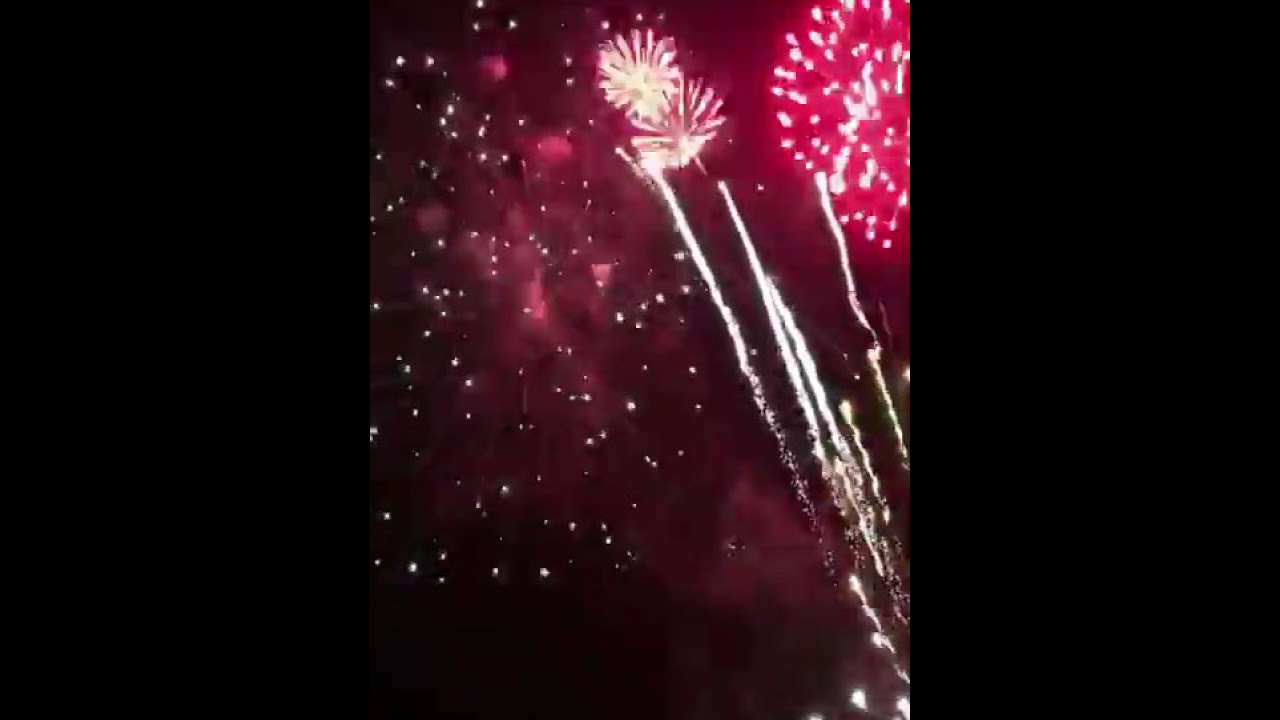 ワイキキ ヒルトンの花火はレストランのディナータイムもいいけどビーチもいいよ 幸せになれる島カウアイ Tammy Hawaii