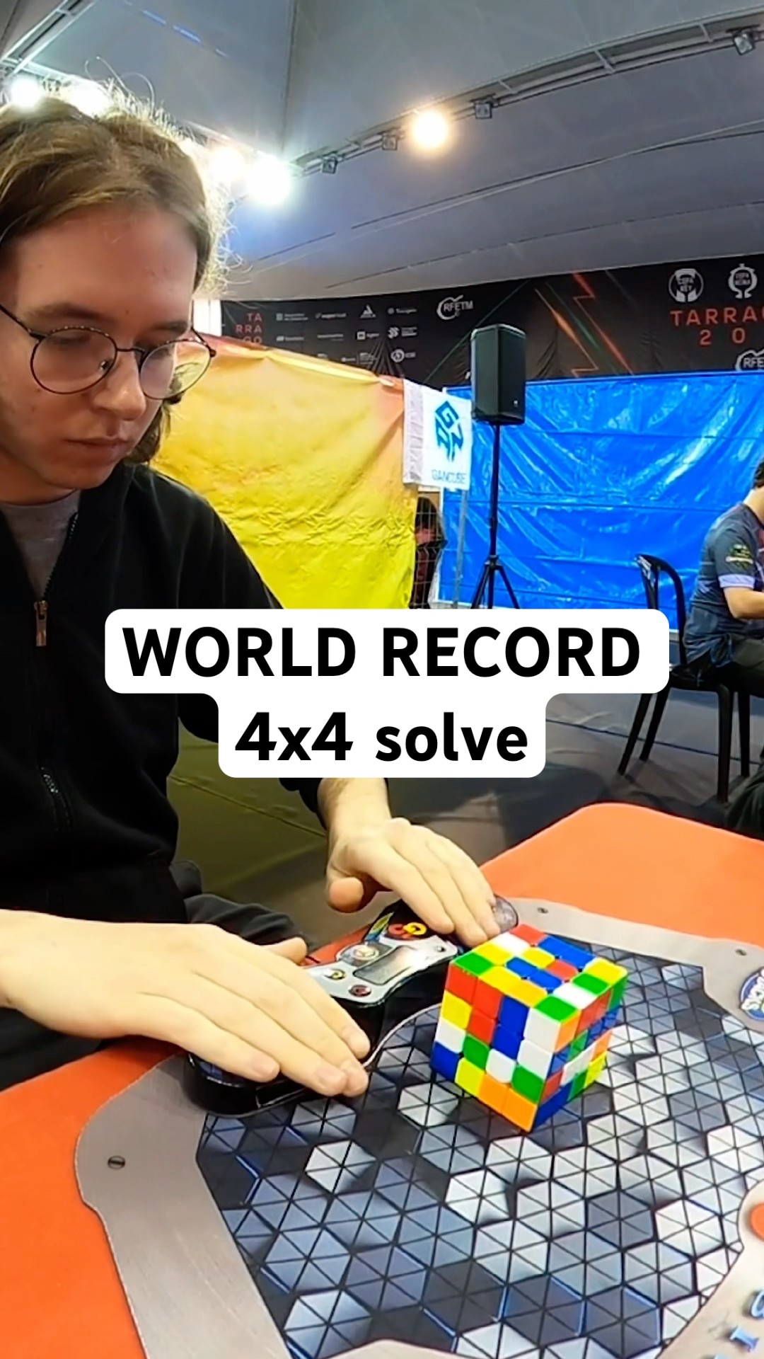 早いもの勝ち！！es Apparut 4/4 4x4 World Record - 15.18s #rubikscube #speedcubing #cubing - YouTube