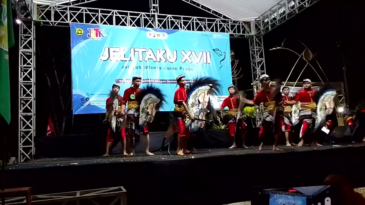 Jatilan kerasi( gebyar seni Pramuka jelitaku) dari man 2 Kulonprogo