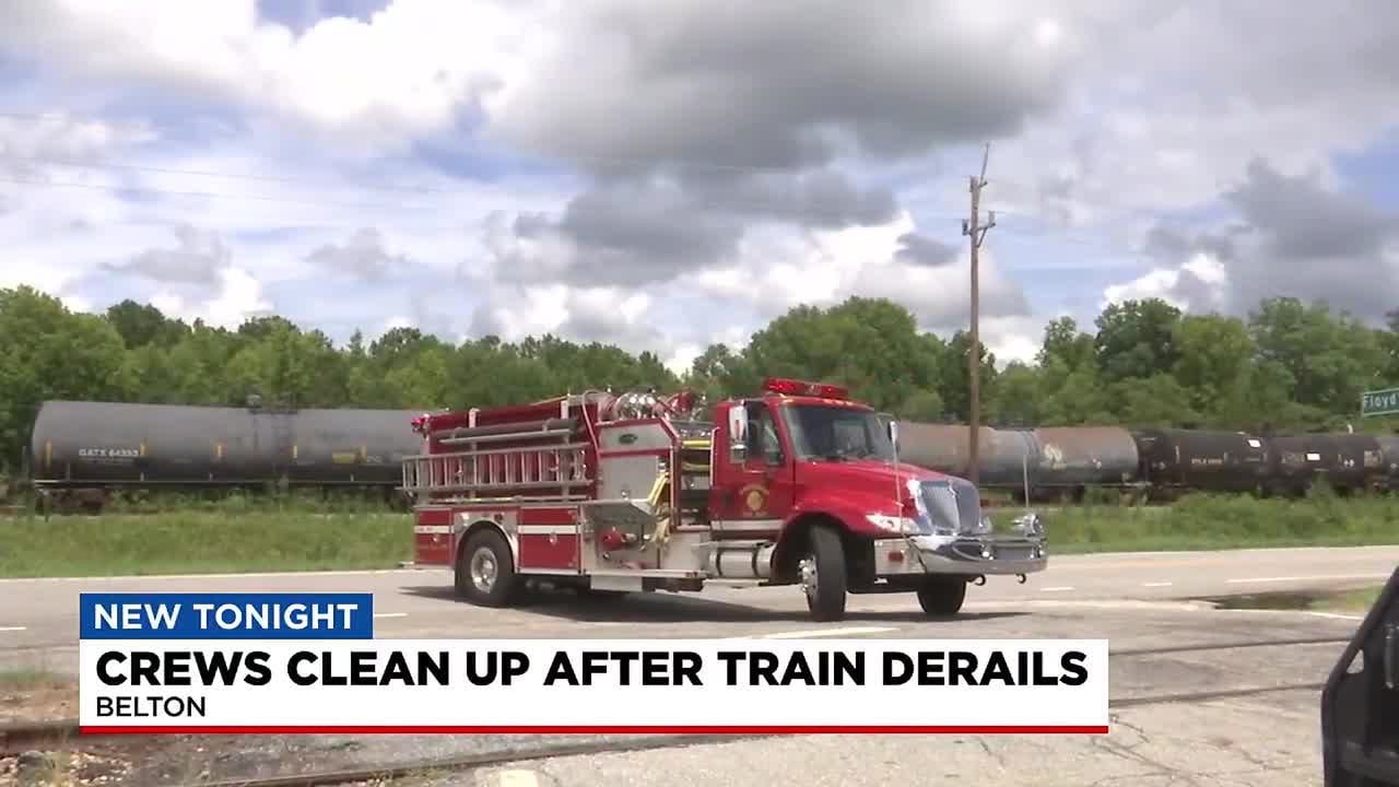 Crews Clean Up After Train Derails - YouTube