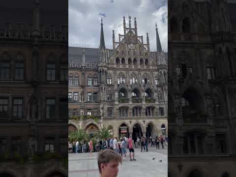 Video: Marienplatz mjini Munich:Mwongozo Kamili