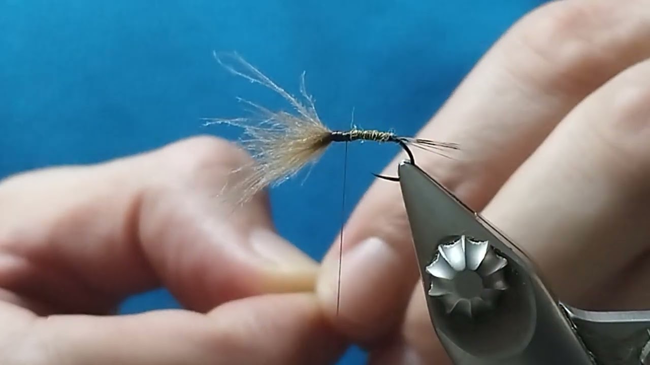 Montaje de moscas: efémera en cdc.