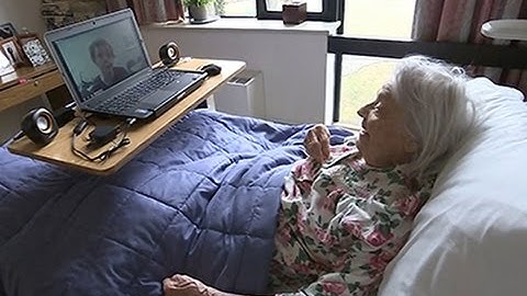 Video Messages Help Reassure Dementia Patients